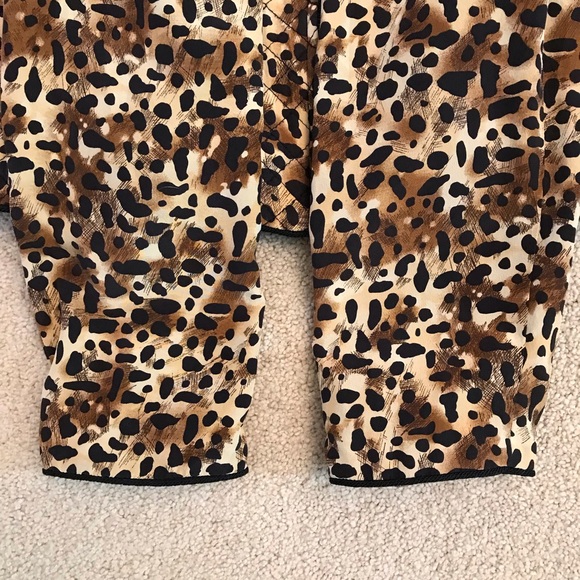 Maggy London Silk Cheetah Print Jacket Size 10 US Medium Tan Black Zip Up - Picture 7 of 8